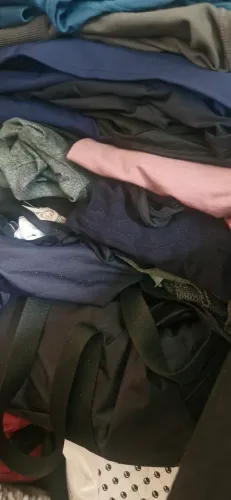 Vendo roupas para bazar