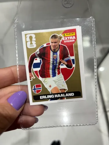 Figurinha Legend ouro Haaland ouro