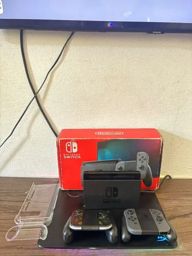 Nintendo Switch V2 Desbloqueado 128GB