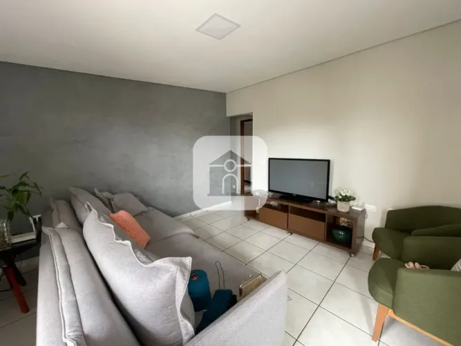 Sobrado para venda no bairro Segismundo Pereira