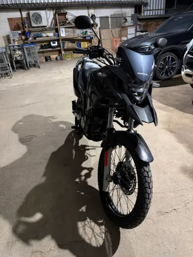 Particular. Só 13.000 km, 22/23 Triple Black