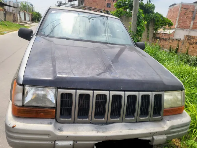 Jeep Grand Cherokee Laredo 4.0 Aut. 1998