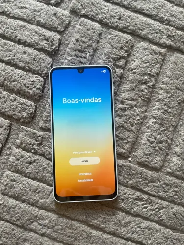 Vende celular Samsung A16 