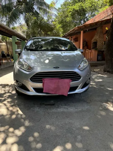 Ford Fiesta Sedan 1.6 16V Flex Aut. 2014