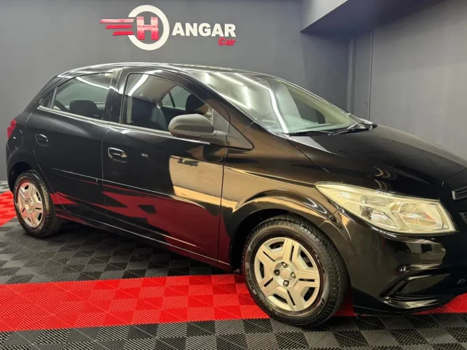 Chevrolet Onix JOY Hatch 1.0 8V Flex Mec. 4P 2017