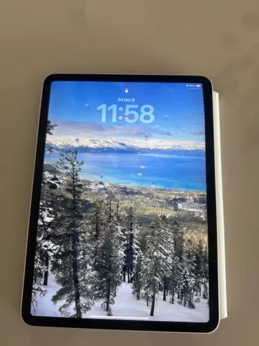 iPad Pro 11" 4ª geração 256 GB (M2) + Magic Keyboard