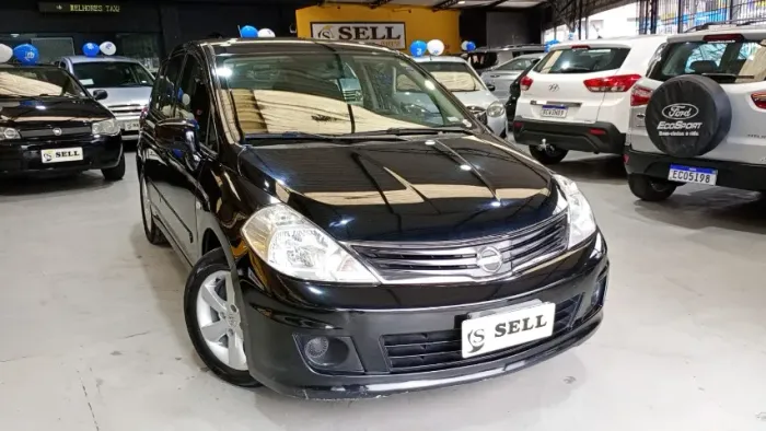 Nissan Tiida S 1.8/1.8 Flex 16V Mec. 2012