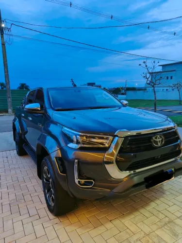 Toyota Hilux CD SRX Plus 4X4 2.8 TDI Die. Aut. 2024