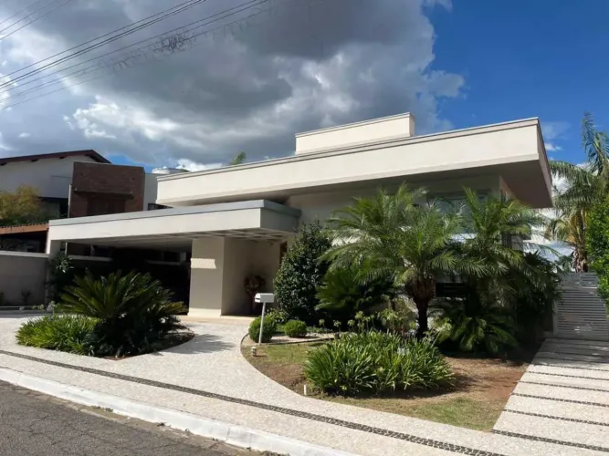 Casa sobrado a venda com 3 quartos mais flat para hospedes no condomínio Vista Alegre sede