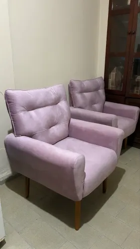 Poltrona Matrix Dalia com Pés de Madeira e Revestida em Veludo Turquey - Rose