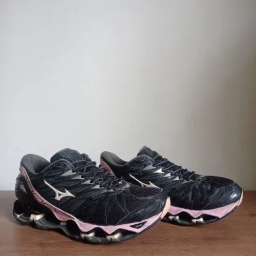 tênis feminino - 38.5 - wave prophecy 7 - mizuno original - preto/rosa - ref0626