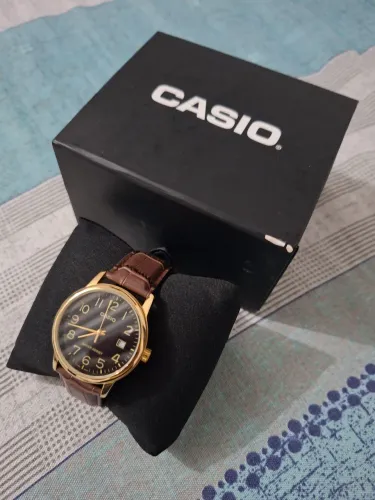 Relógio Casio Seminovo - Poucas vezes usado.