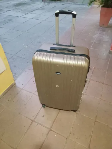 Mala grande aclilica gg lê descrição 