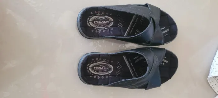Vendo.chinelo marca Pegada  tamanho 39  de couro