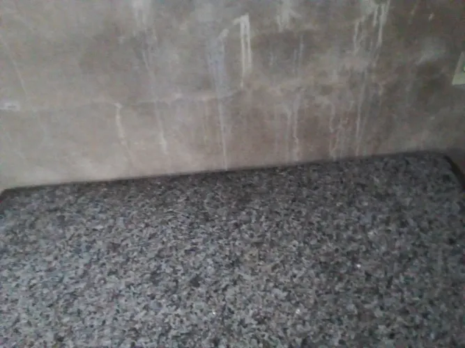 Pedra de granito bem conservada 1.50comprimento por 75 largura