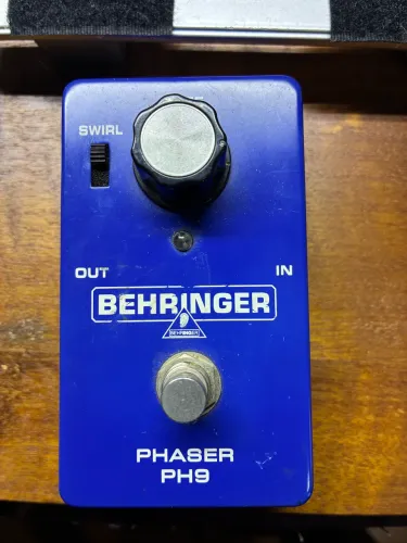 Pedal phaser Behringer PH9