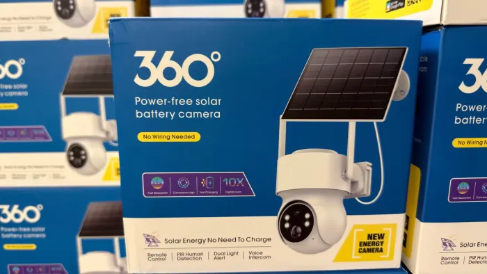 Câmera segurança através placa solar