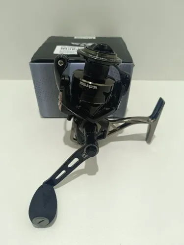 Molinete de Pesca Kastking MEGATRON 2000 NOVO