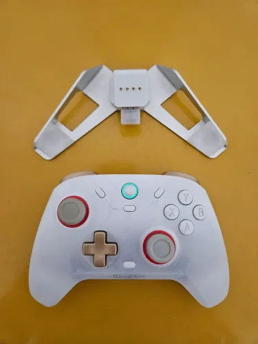 Gamesir cyclone 2 