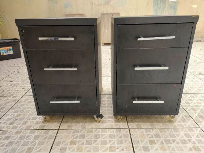 Par De Gaveteiros Pretos Com 3 Gavetas E Rodinhas (2 Unidades)