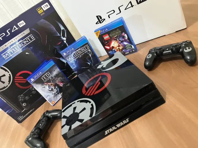 PS4 PRO 1TB Edição Limitada Star Wars (Na Caixa) + 2 Controles + 3 Jogos