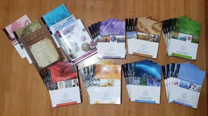 Coleção Apostilas Pré-vestibular Poliedro 2014
