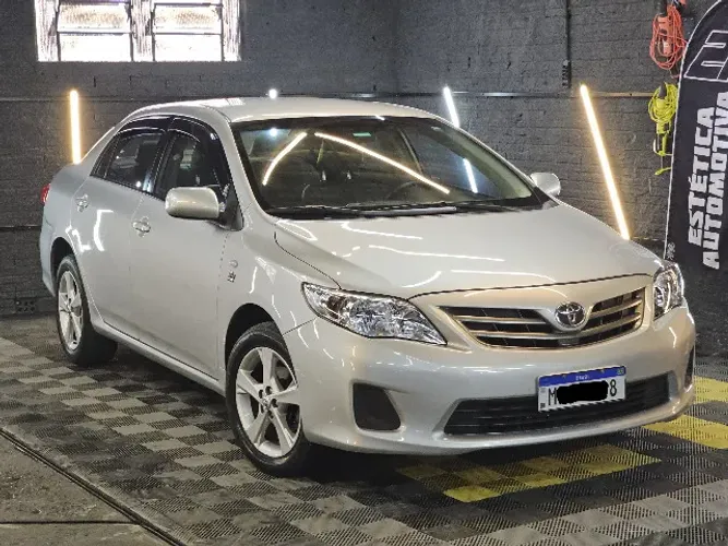 Toyota Corolla GLI 1.8 Flex 16V Aut. 2014