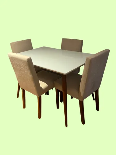Mesa de jantar 120x80 + 4 cadeiras