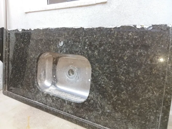 Pia de granito 1.20m x 0.55 m Verde Ubatuba