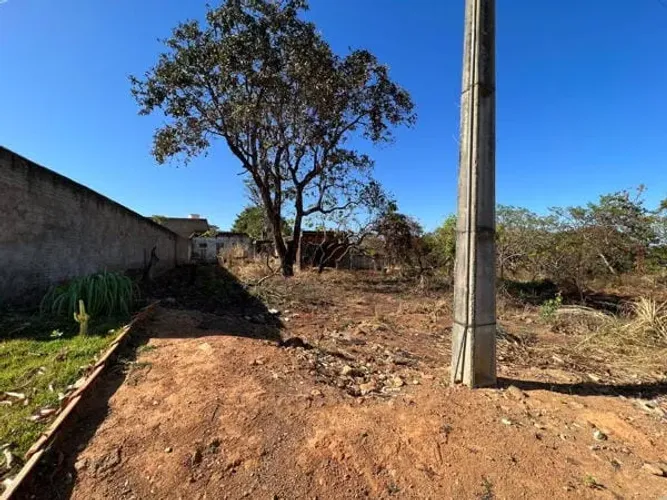 Lote residencial localizado no Bairro Morada da Serra