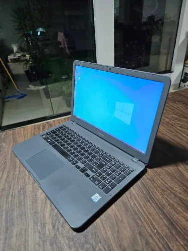Samsung E30 Notebook