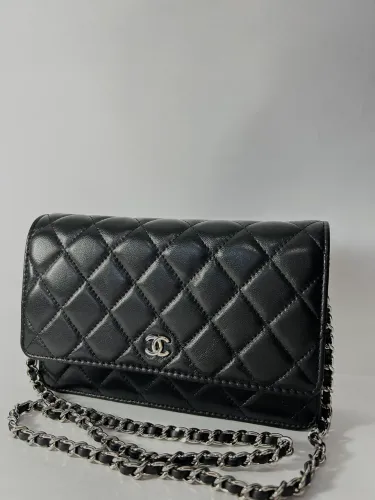 Bolsa Chanel preta