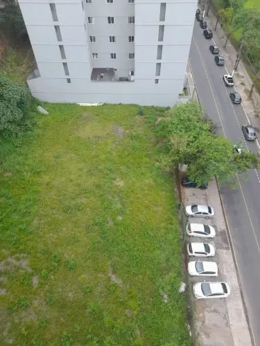 Imóvel para venda tem 750 metros quadrados em Vila Santa Cecília - Volta Redonda - RJ