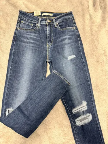 Calça Jean Levis