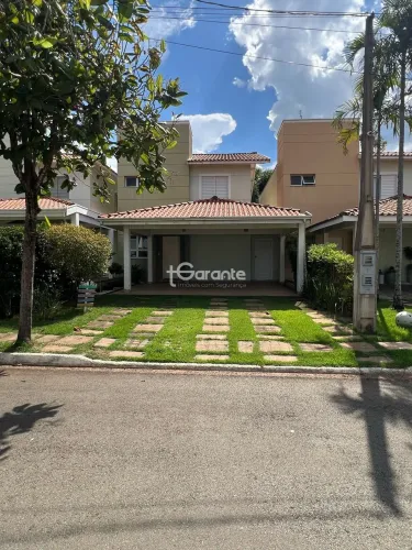Casa de Condomínio para venda com 213m² e 2 vagas em Rio Claro
