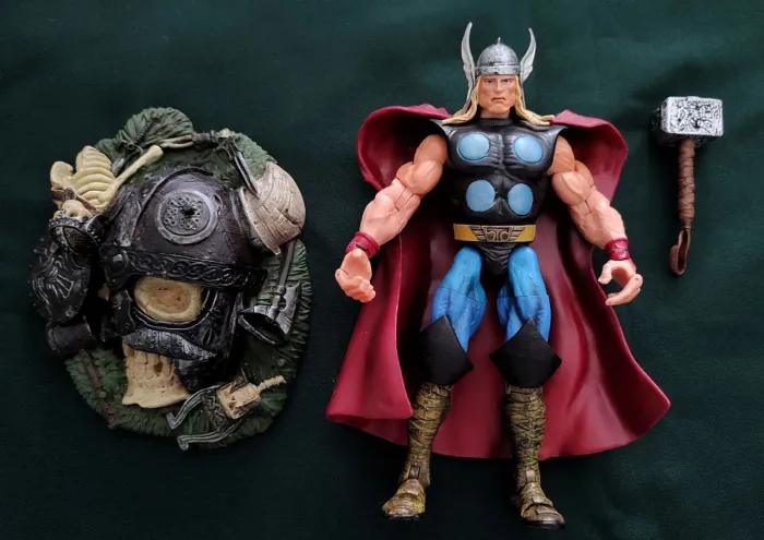 Thor Marvel Legends Toybiz 