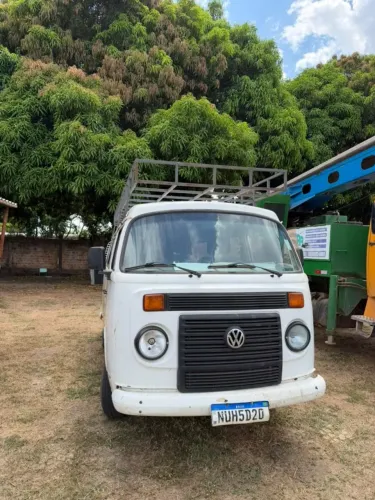 Volkswagen Kombi Standard 1.4 MI Total Flex 8V 2010