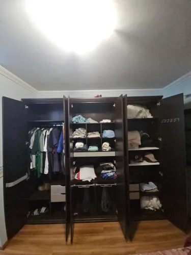 Guarda roupas familiar