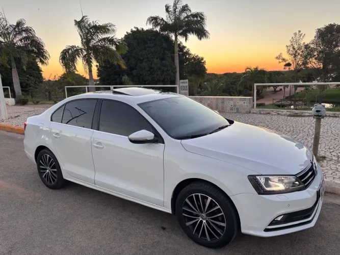 Volkswagen Jetta Highline 2.0 TSI 16V 4P Tiptronic 2017