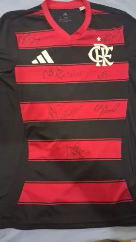 Camiseta do Flamengo autografada!