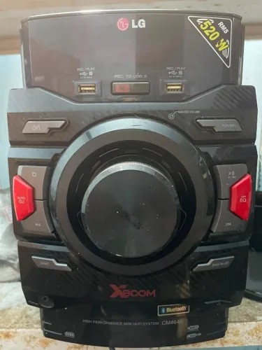 Mini System LG CM4640 Preto com Bluetooth USB MP3 CD e Rádio
