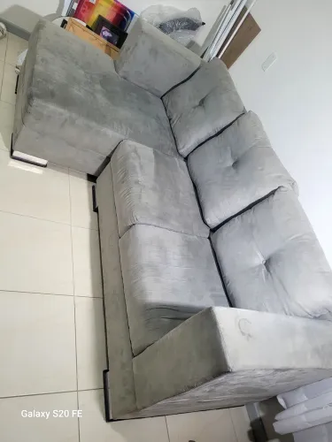 Sofá em bom estado de conservação