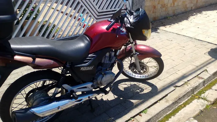 TITAN ESD 2012.. 1500 ABAIXO DA TABELA 