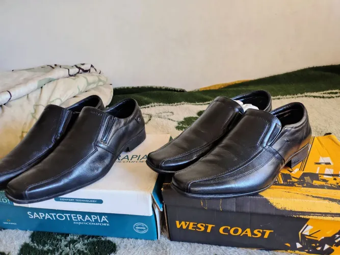Sapato masculino semi novo marca Ferracini e Spazzolato Tam.41/42