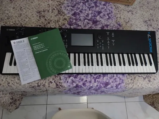 Teclado Yamaha Modx7+Plus Novíssimo Único Dono Na Caixa