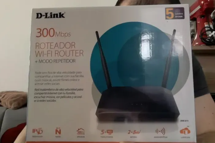 Roteador e Repetidor Wi-Fi D-Link 300Mbps (Modelo DIR-615)