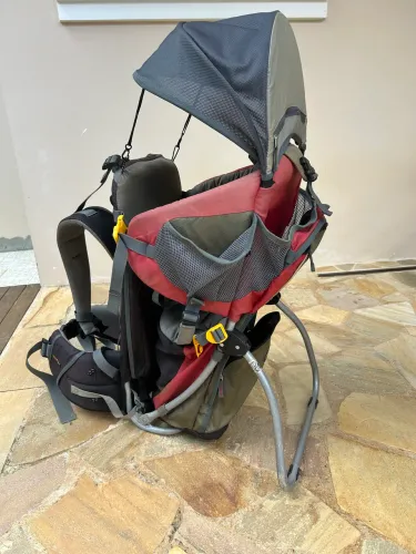 Mochila cadeirinha DEUTER