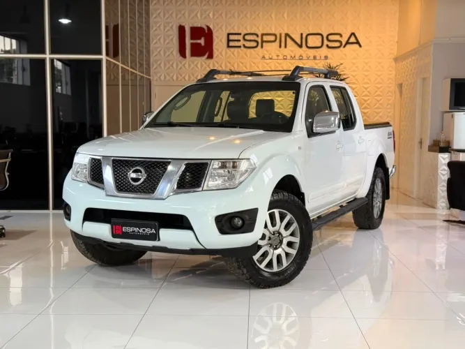 Nissan Frontier SL CD 4X4 2.5tb Diesel AUT 2015