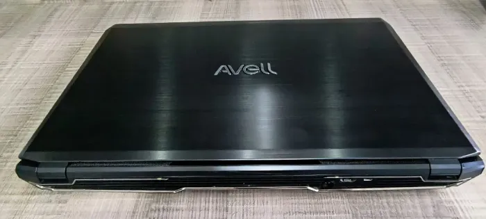 Notebook gamer Avell FULLGRANGE W1745 IRON V4
