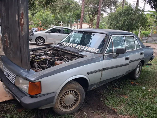 Sucata peças opala comodoro 89